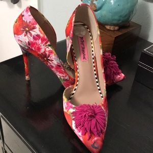 Betsy Johnson, 4in floral design stilettos. 7.5m